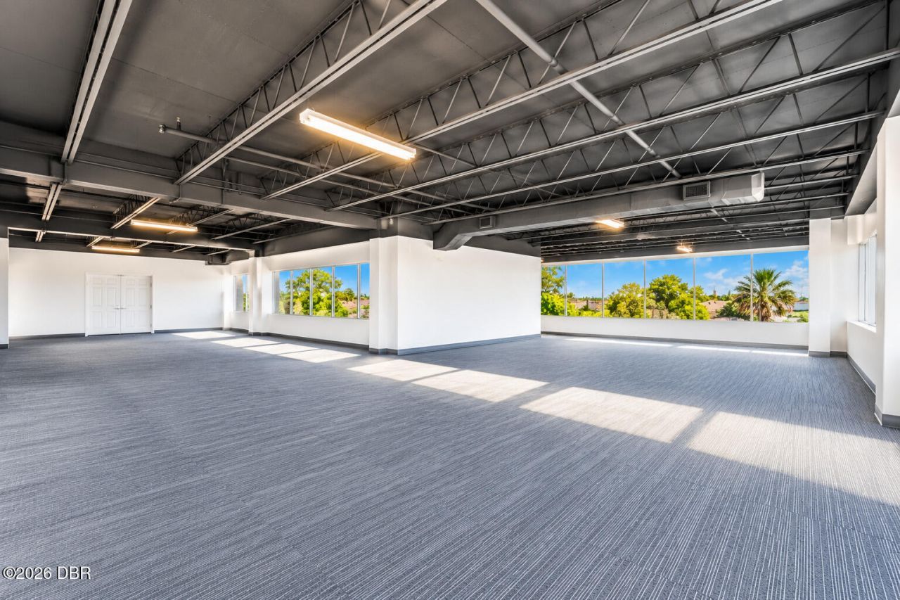 801 W Granada Boulevard, Ormond Beach, FL 32174 Photo