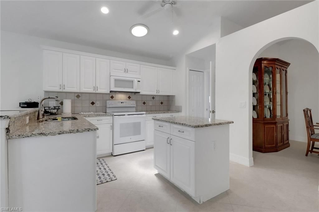 3661 Sunland Ln , Estero, FL 33928 Photo