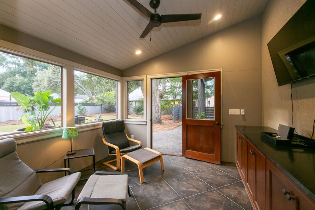 247 Riverland Drive Photo 20