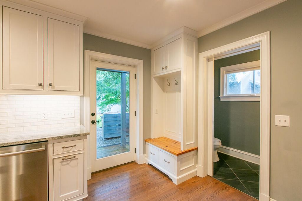 247 Riverland Drive Photo 6