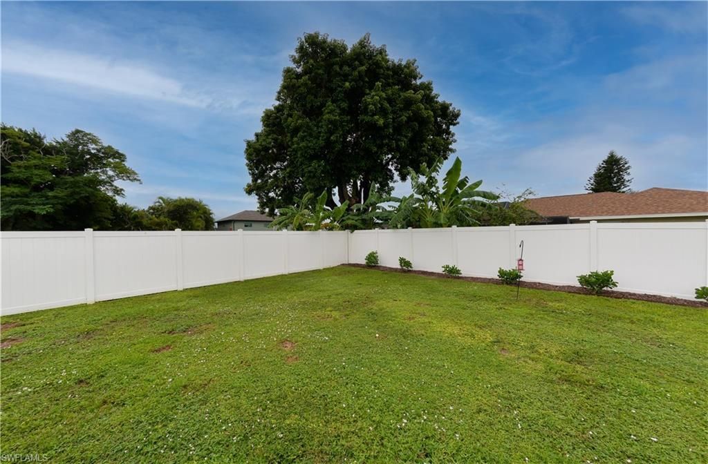 3820 SE 10th Pl, Cape Coral, FL 33904 Photo