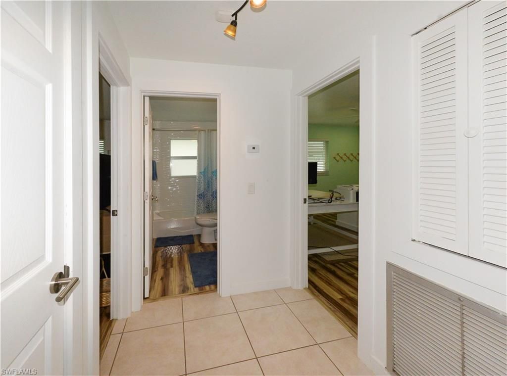 3820 SE 10th Pl, Cape Coral, FL 33904 Photo