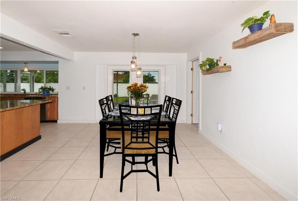 3820 SE 10th Pl, Cape Coral, FL 33904 Photo