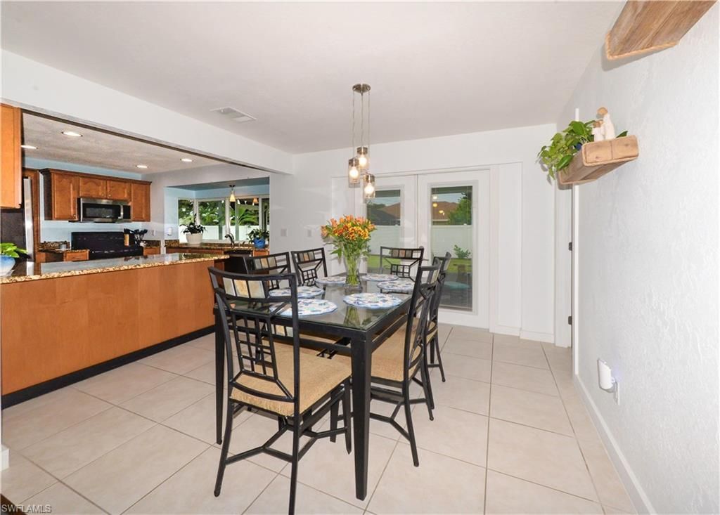 3820 SE 10th Pl, Cape Coral, FL 33904 Photo