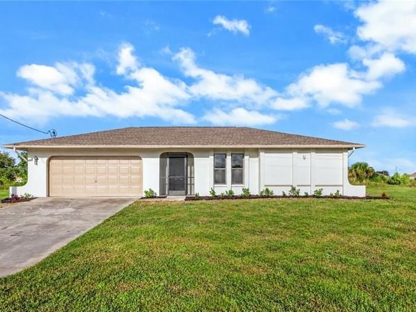 2612 NW 4th PL , CAPE CORAL, FL 33993