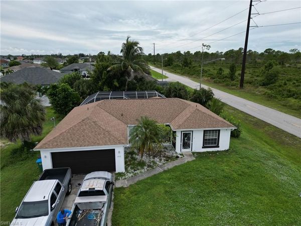 800 NE 44th LN , CAPE CORAL, FL 33909