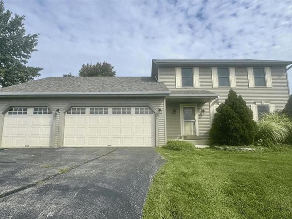 N93W27616 Quail Hollow COURT, Hartland, WI 53029