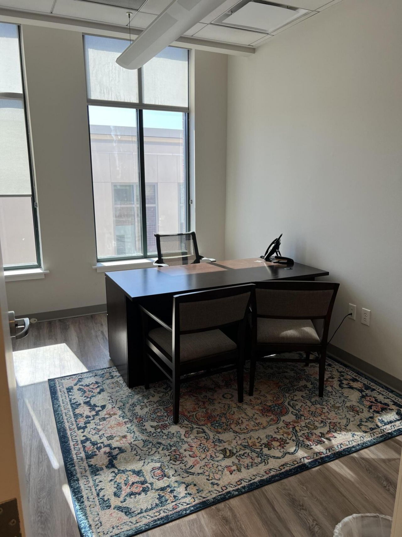 211 King Street  Photo 12