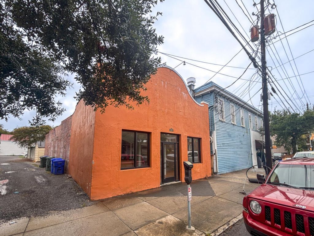 223 Calhoun Street  Photo 17