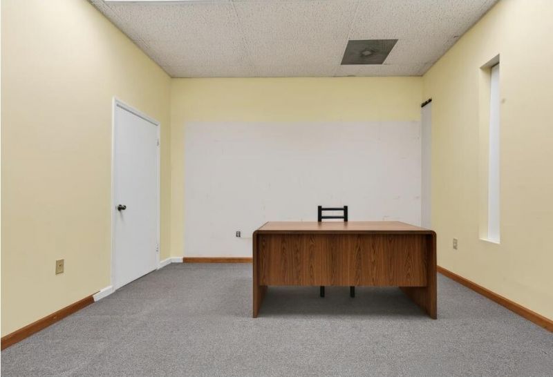 111 Welch Street  Photo 13