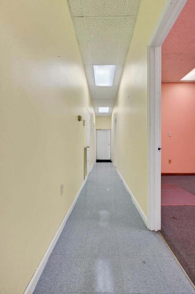 111 Welch Street  Photo 8