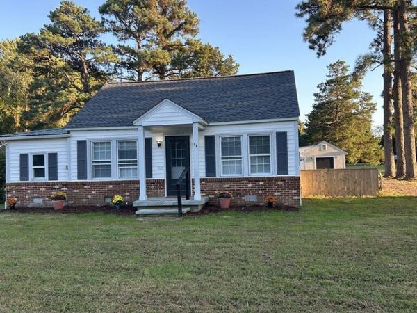 58 James Lane, WEEMS, VA 22576