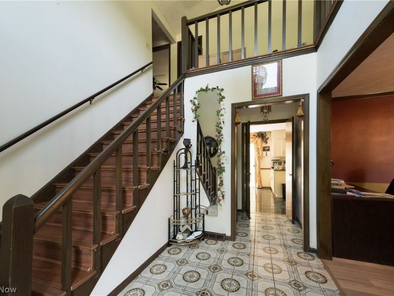 6818 Wildwood Trail, Mayfield Village, OH 44143 Photo 10
