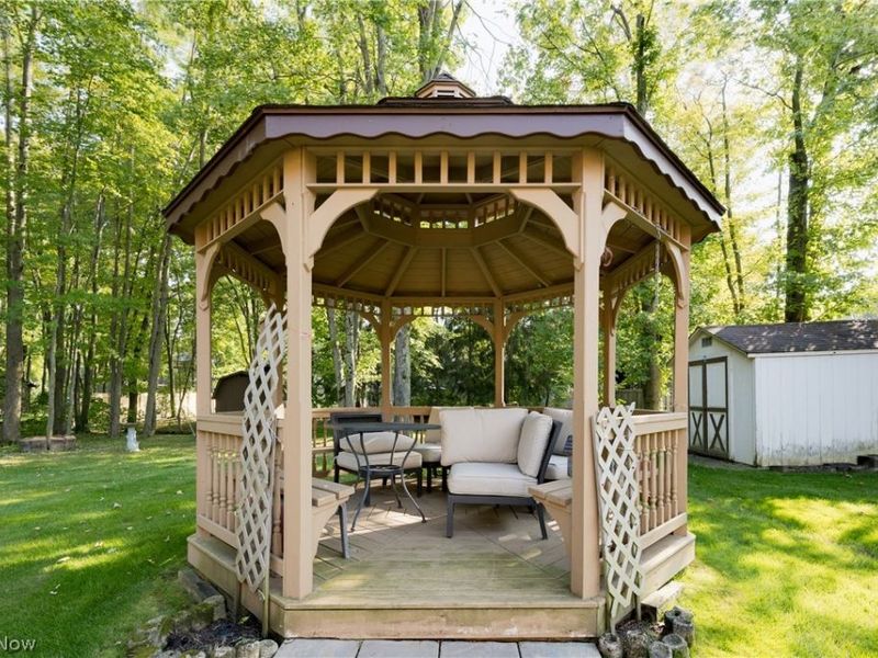 6818 Wildwood Trail, Mayfield Village, OH 44143 Photo 6