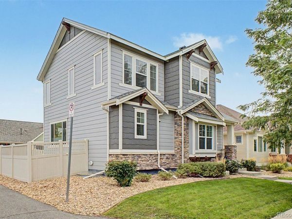 1424 Bluemoon Drive , Longmont, CO 80504