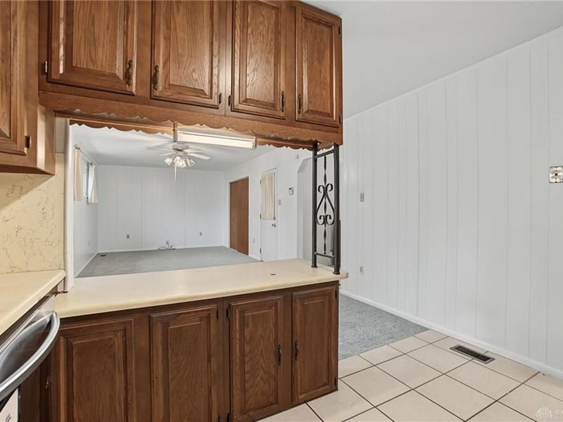 109 Delcourt Drive, Springfield, OH 45506 Photo 11