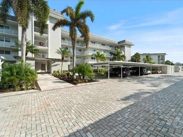307 Goodlette-Frank RD S, Unit B202, NAPLES, FL 34102
