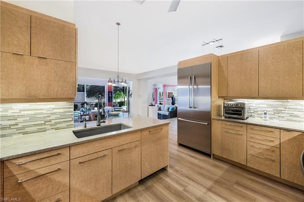 353 Carlton Pl, Unit 33, Naples, FL 34108 Photo