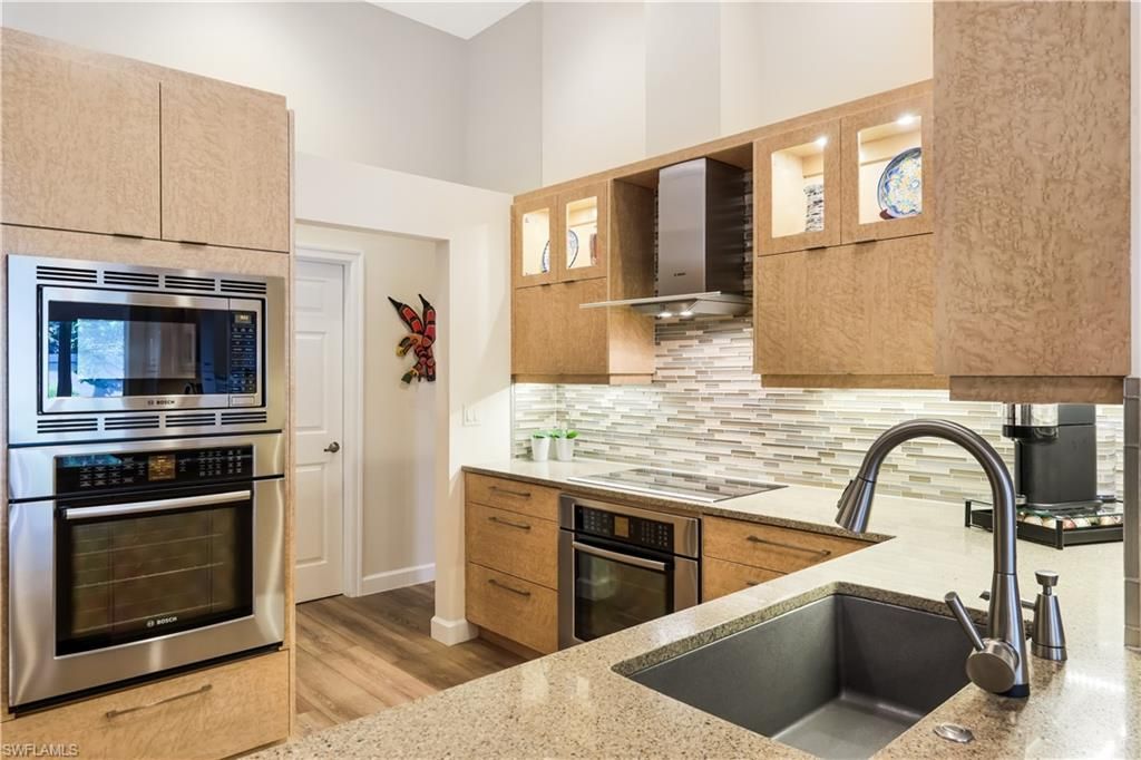 353 Carlton Pl, Unit 33, Naples, FL 34108 Photo