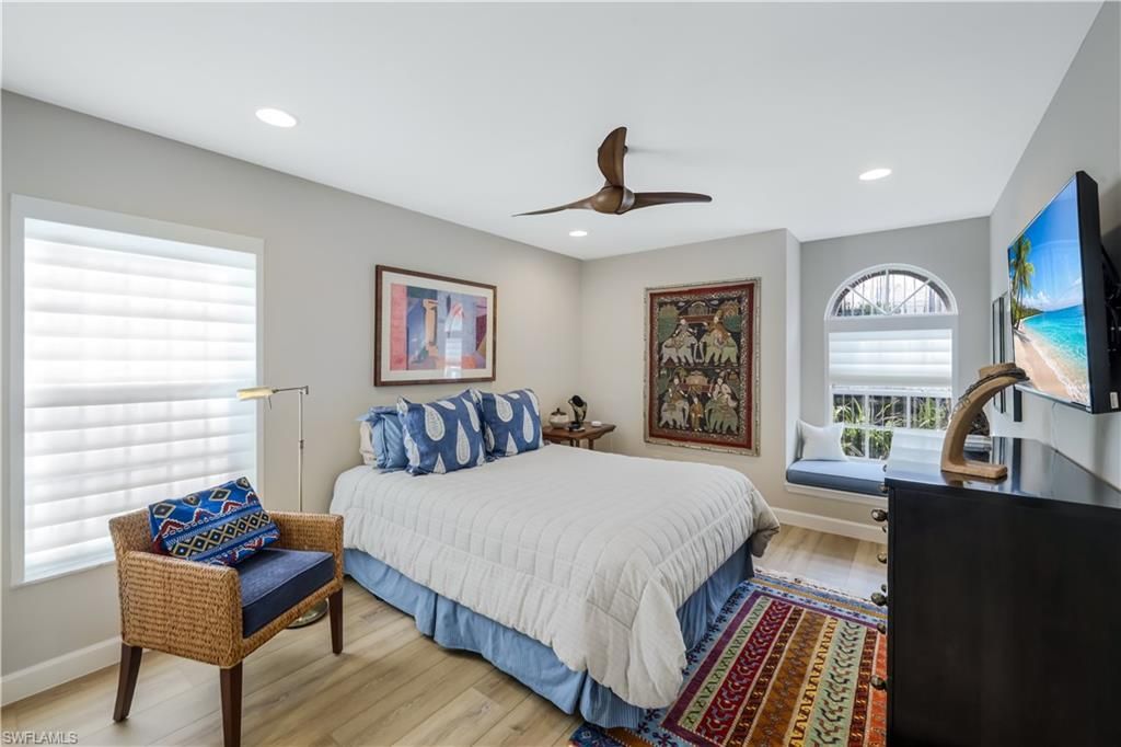 353 Carlton Pl, Unit 33, Naples, FL 34108 Photo