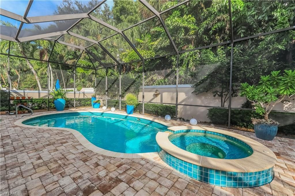 353 Carlton Pl, Unit 33, Naples, FL 34108 Photo