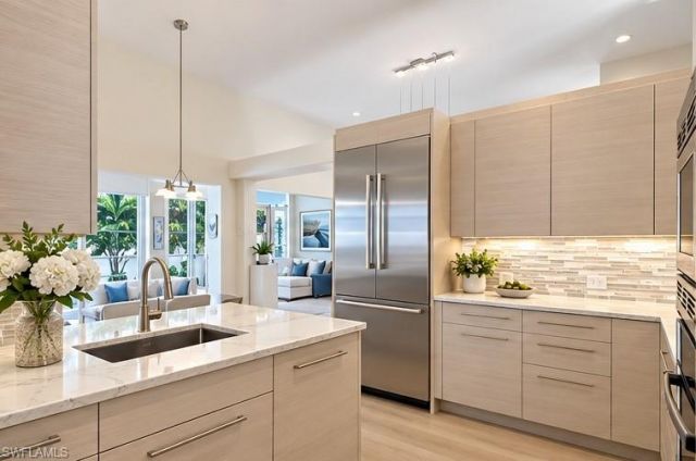 353 Carlton Pl, Unit 33, Naples, FL 34108 Photo