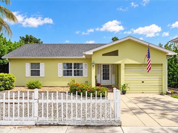 442 Central AVE S, NAPLES, FL 34102
