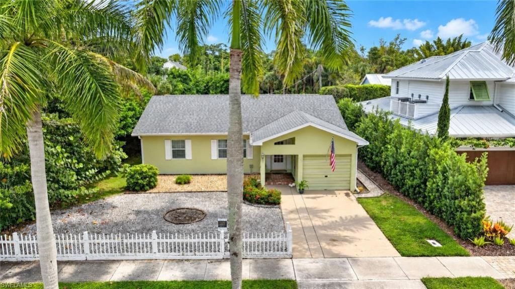 442 Central Ave, Naples, FL 34102 Photo