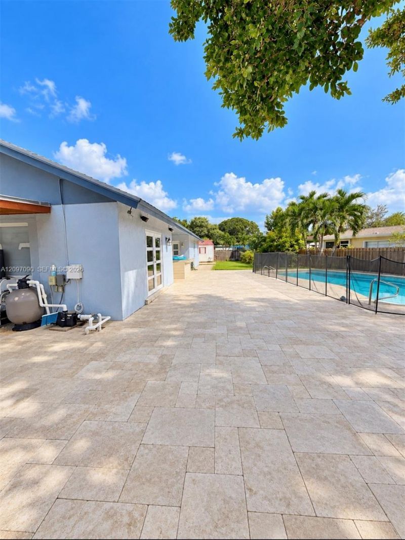 11810 NW 16th St , Pembroke Pines, FL 33026 Photo