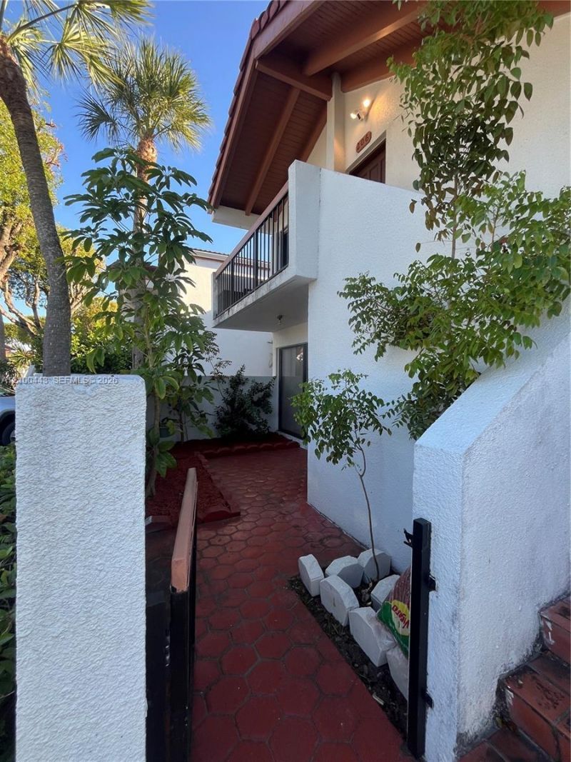 7430 SW 153rd Pl , Unit 106-1, Miami, FL 33193 Photo