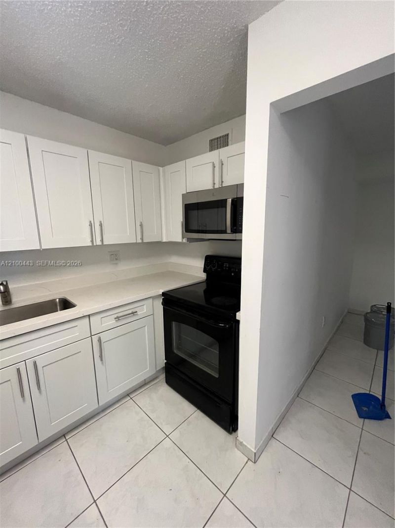 7430 SW 153rd Pl , Unit 106-1, Miami, FL 33193 Photo