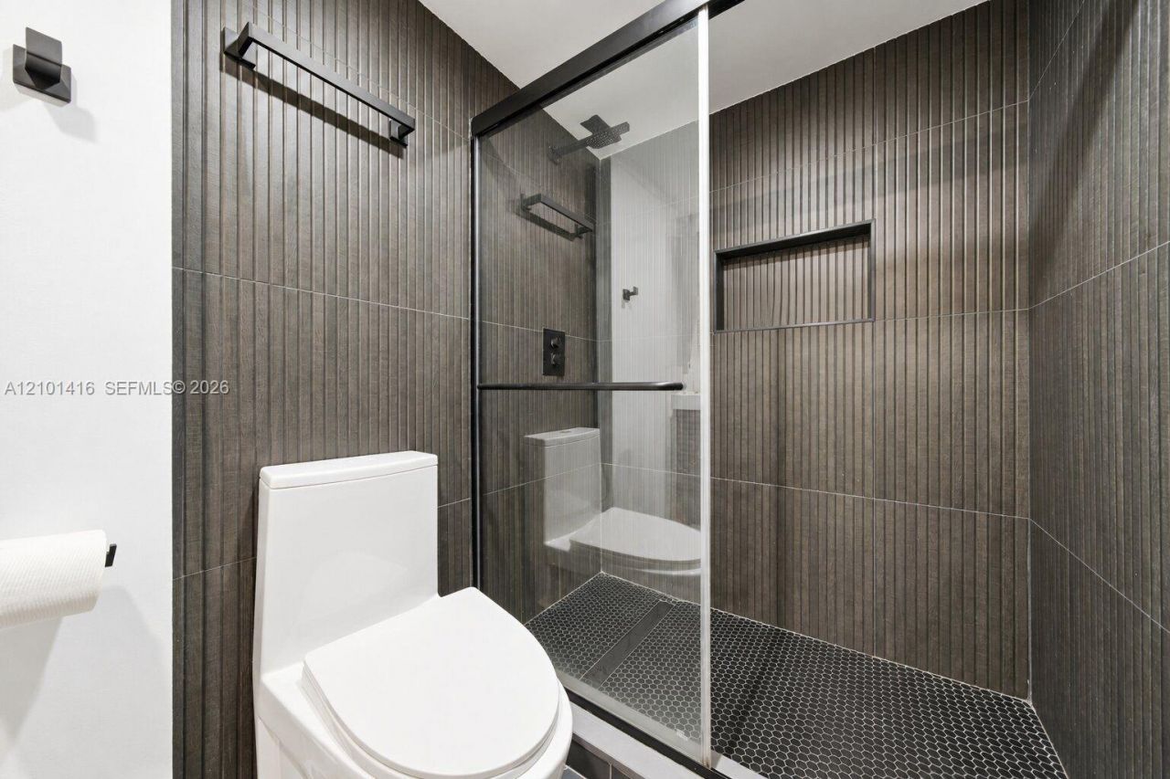 18011 Biscayne Blvd , Unit 505, Aventura, FL 33160 Photo
