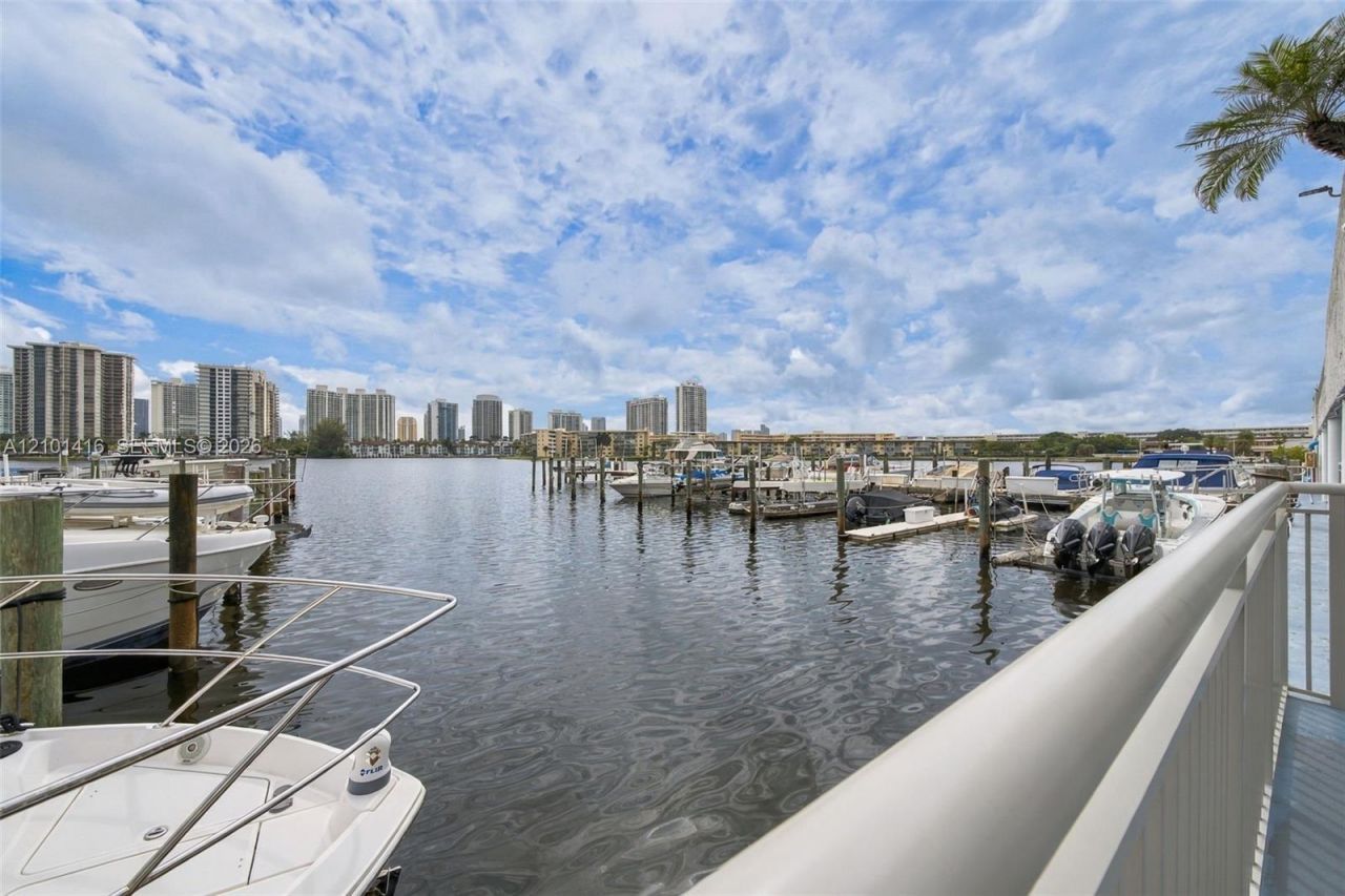 18011 Biscayne Blvd , Unit 505, Aventura, FL 33160 Photo