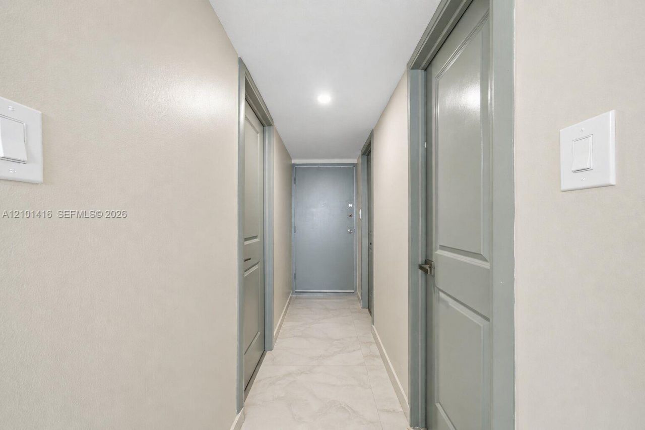 18011 Biscayne Blvd , Unit 505, Aventura, FL 33160 Photo