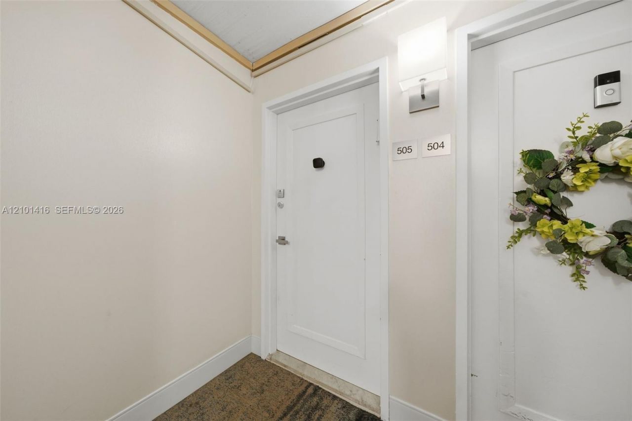 18011 Biscayne Blvd , Unit 505, Aventura, FL 33160 Photo