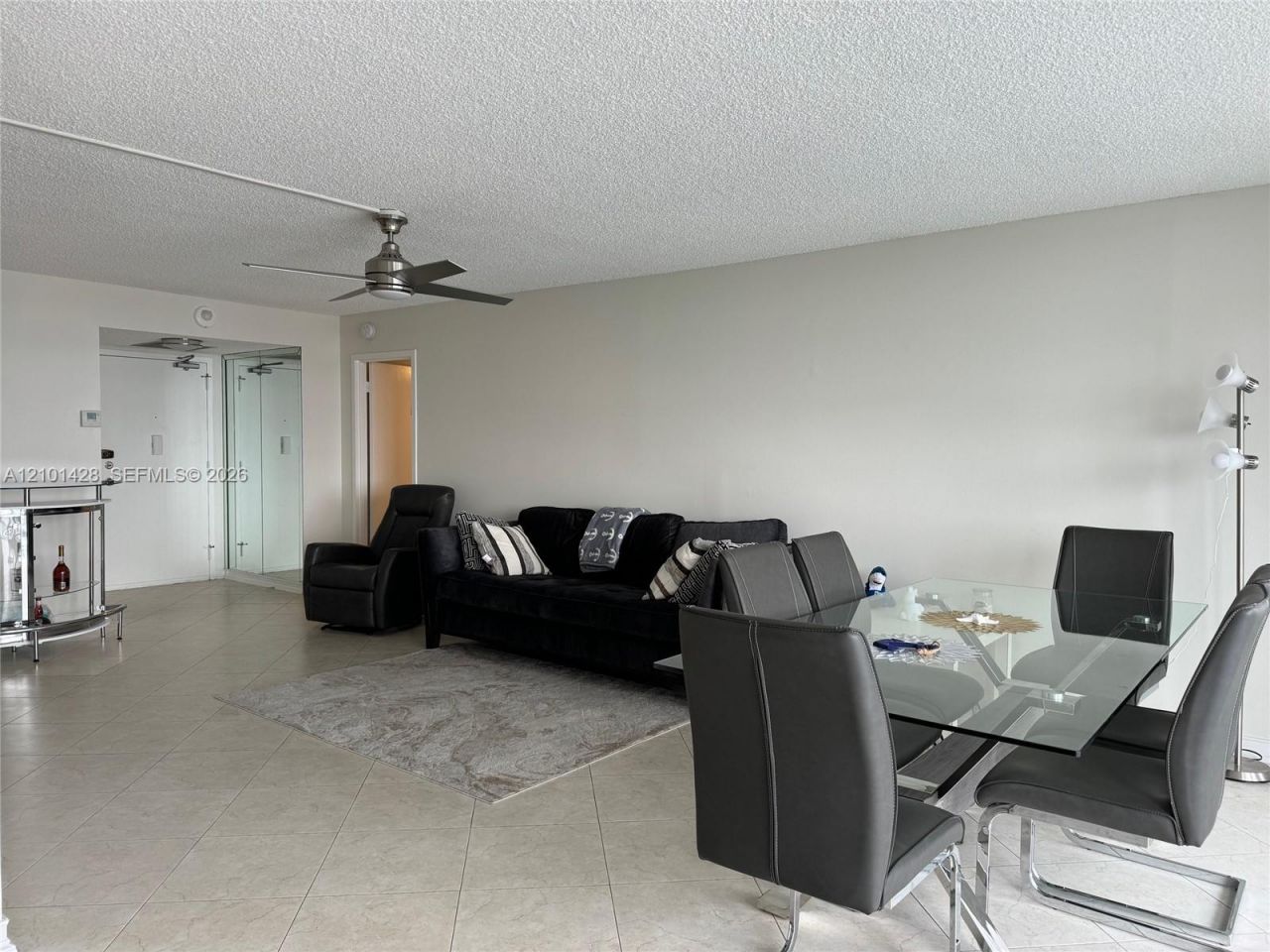 301 174th St , Unit 1105, Sunny Isles Beach, FL 33160 Photo