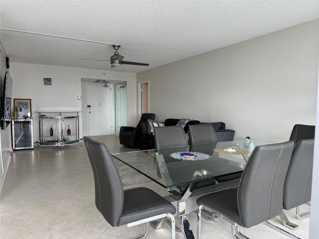 301 174th St , Unit 1105, Sunny Isles Beach, FL 33160 Photo