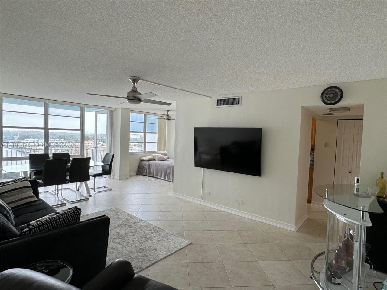 301 174th St , Unit 1105, Sunny Isles Beach, FL 33160 Photo
