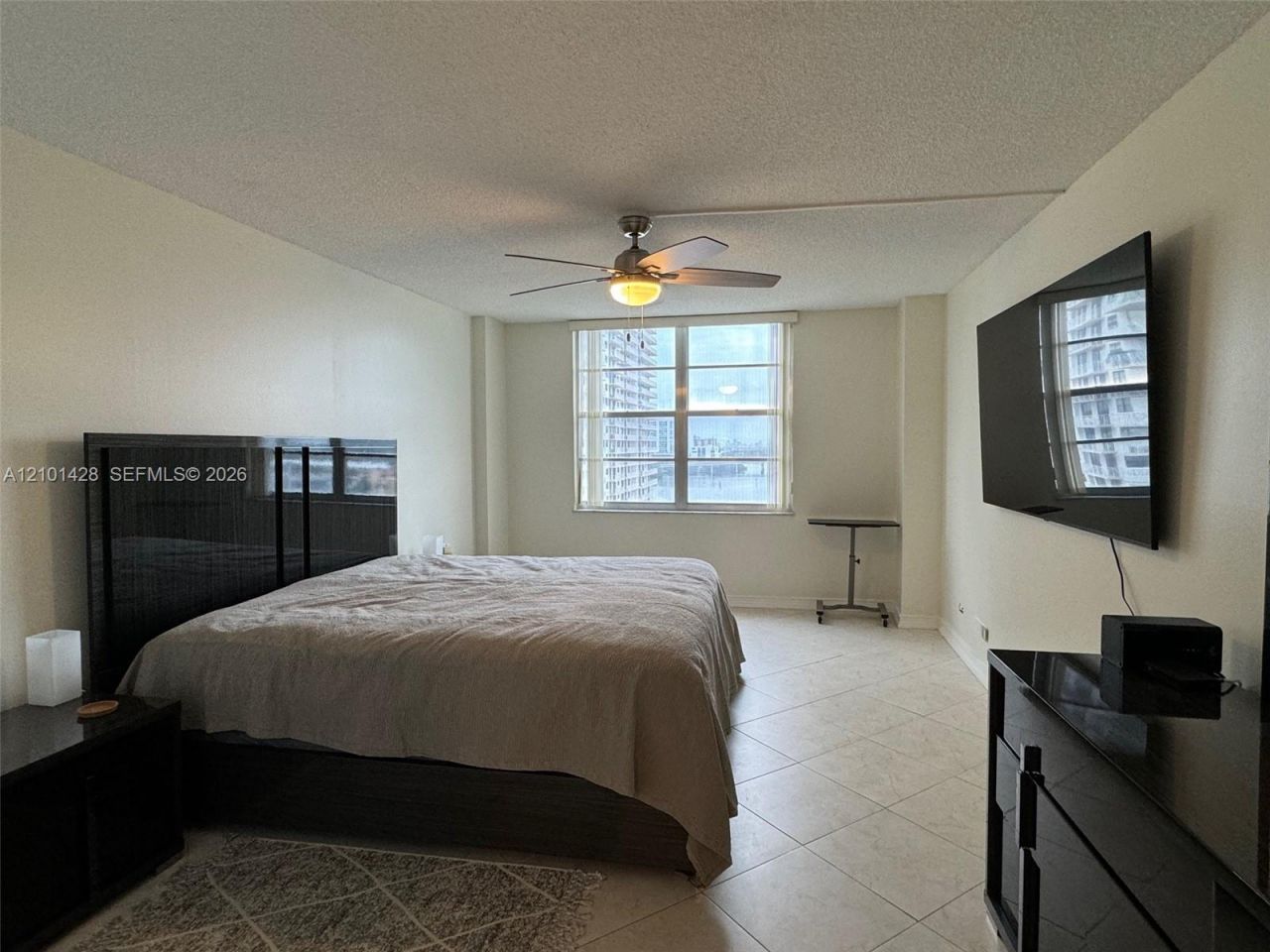 301 174th St , Unit 1105, Sunny Isles Beach, FL 33160 Photo