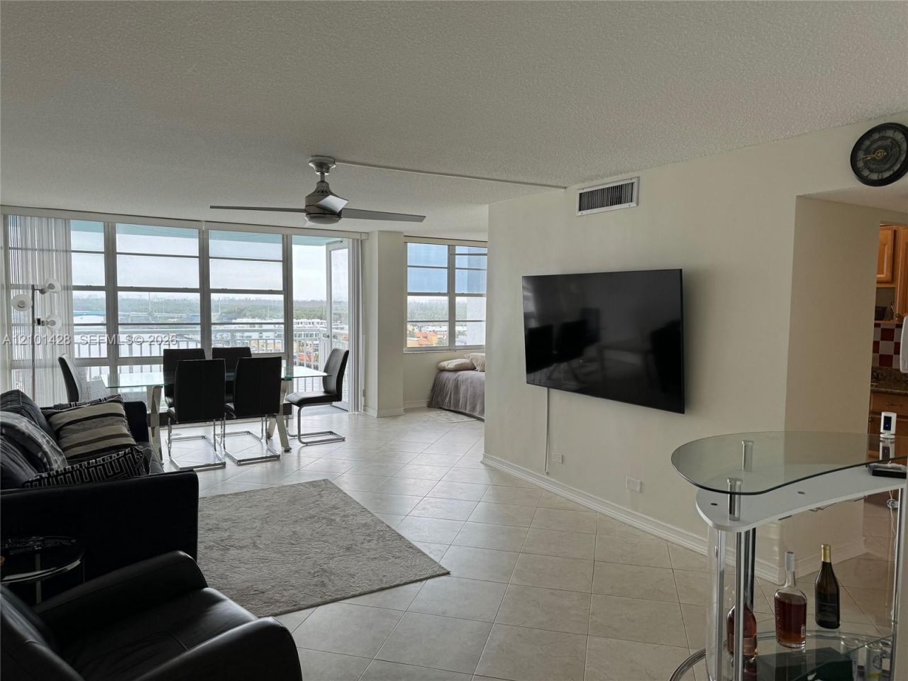 301 174th St , Unit 1105, Sunny Isles Beach, FL 33160 Photo
