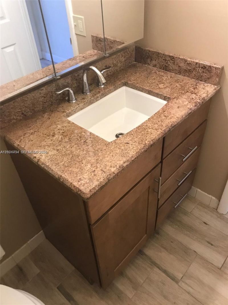 8267 SW 128th St , Unit 207, Pinecrest, FL 33156 Photo