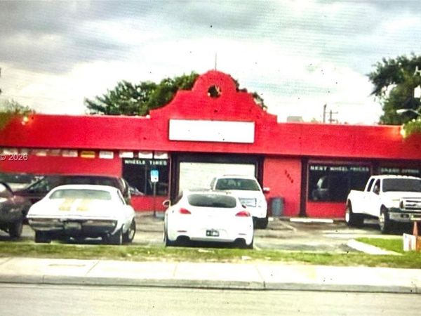 3419 W Broward Blvd , Lauderhill, FL 33312