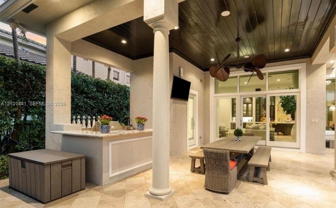 560 Coconut Palm Ter , Plantation, FL 33324 Photo