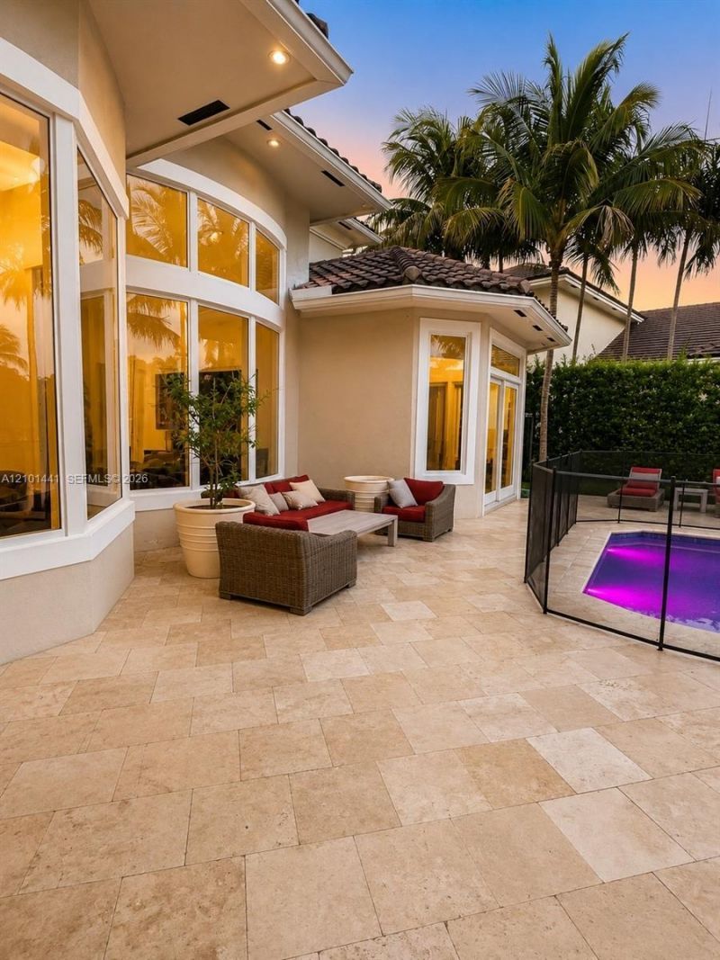 560 Coconut Palm Ter , Plantation, FL 33324 Photo