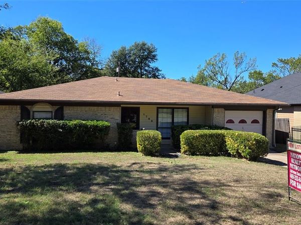 1763 Meadow Crest Lane, Duncanville, TX 75137