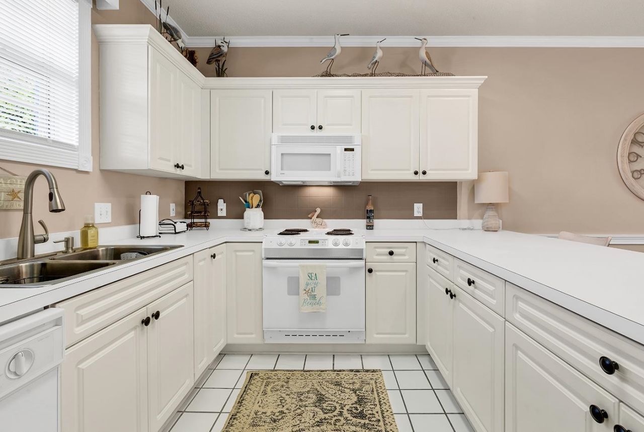 4231 Hibiscus Dr.  Photo 8