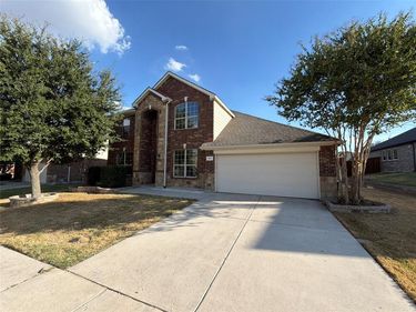 1617 Fallingwater Trail, Fort Worth, TX 76177