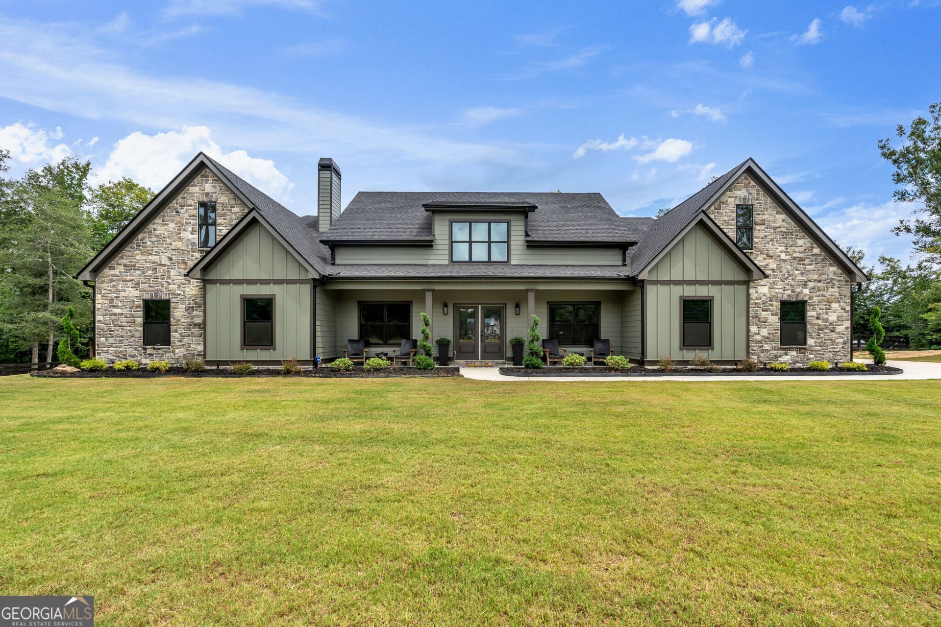 392 Georgian Pines Drive, Senoia, GA 30276 Main Photo