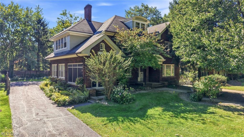 Cleveland Heights, OH 44106