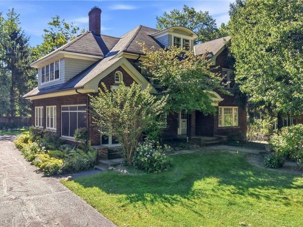 Cleveland Heights, OH 44106